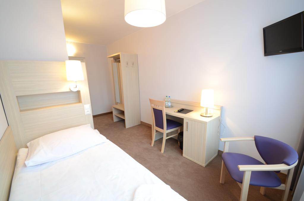 Hotel Pzmot Lublin Quarto foto