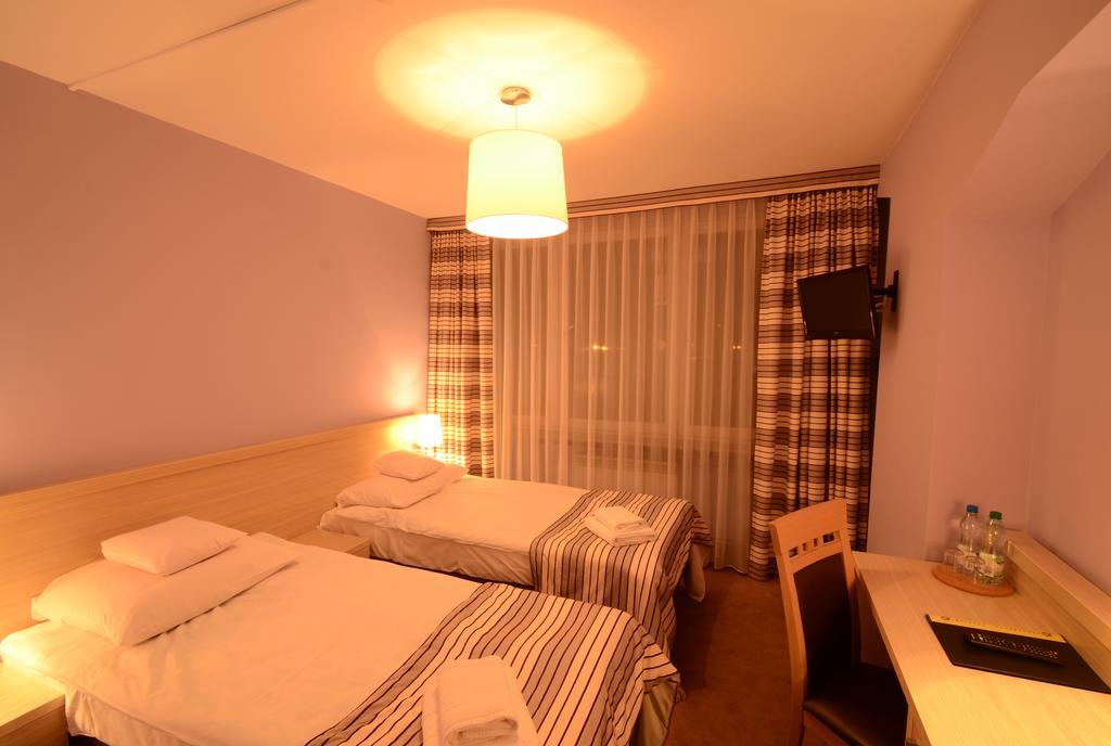 Hotel Pzmot Lublin Quarto foto