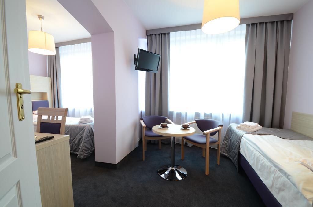 Hotel Pzmot Lublin Quarto foto