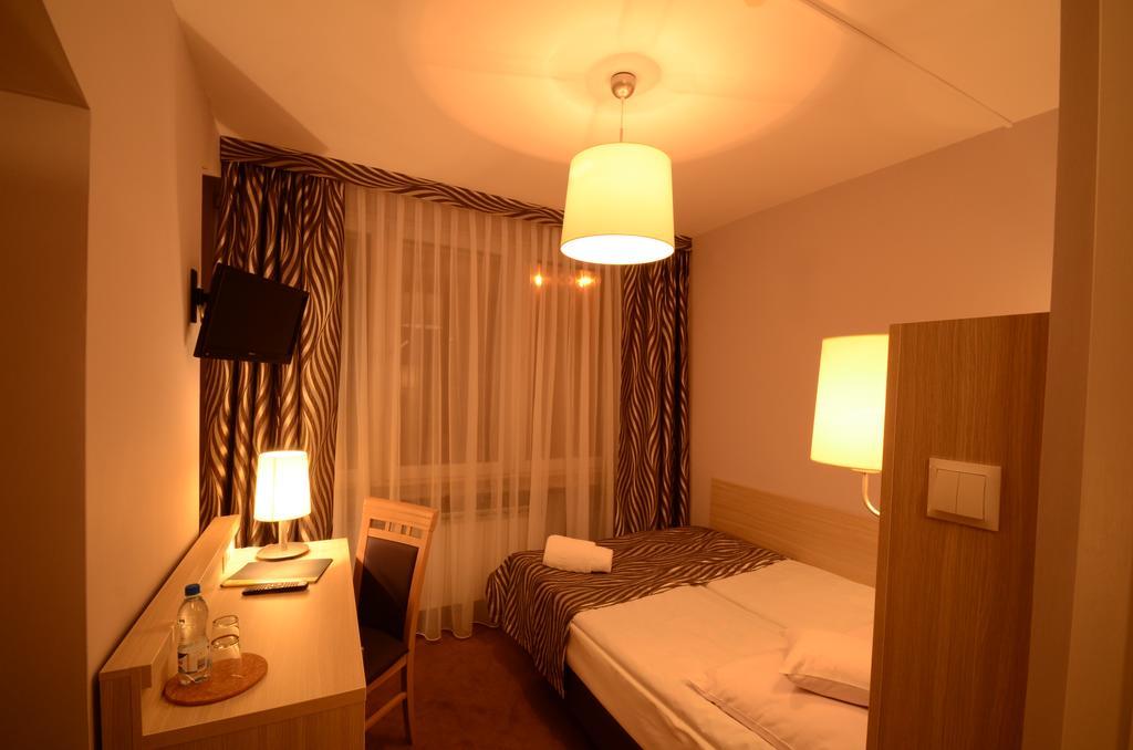Hotel Pzmot Lublin Quarto foto